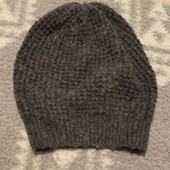 Slouchy charcoal grey beanie hat skull cat - Picture 1 of 3